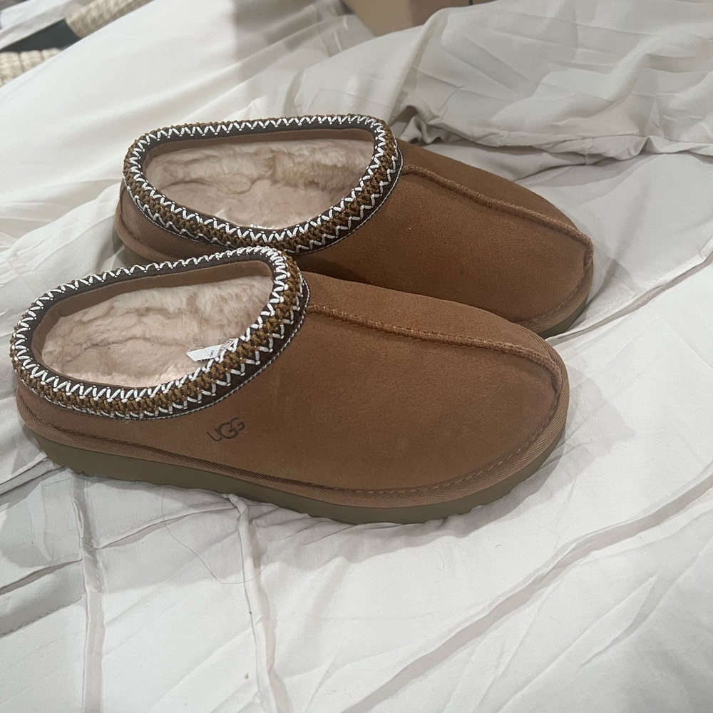 UGG Women’s Tasman Slippers